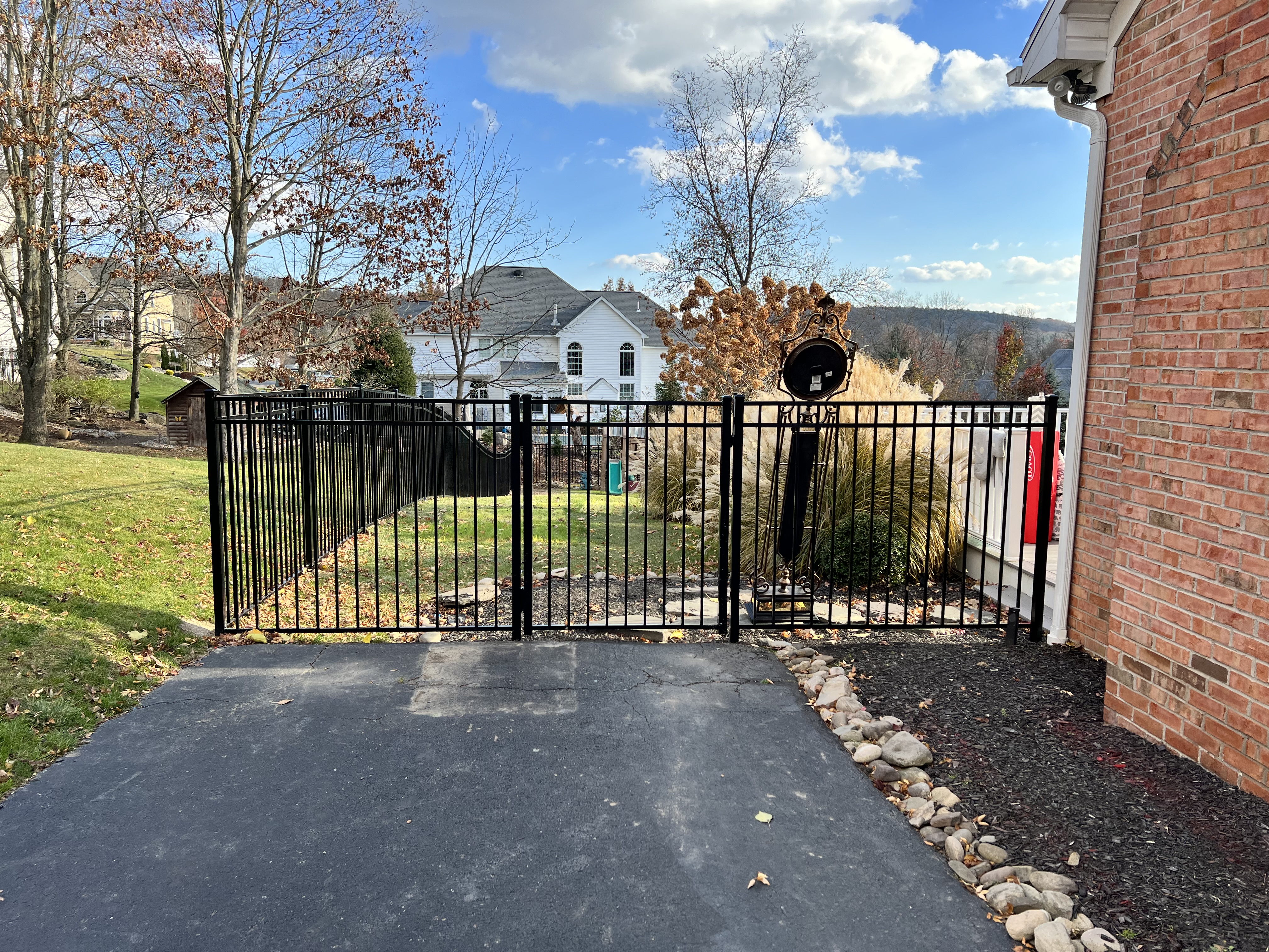 Expert Construction and Fencing Services