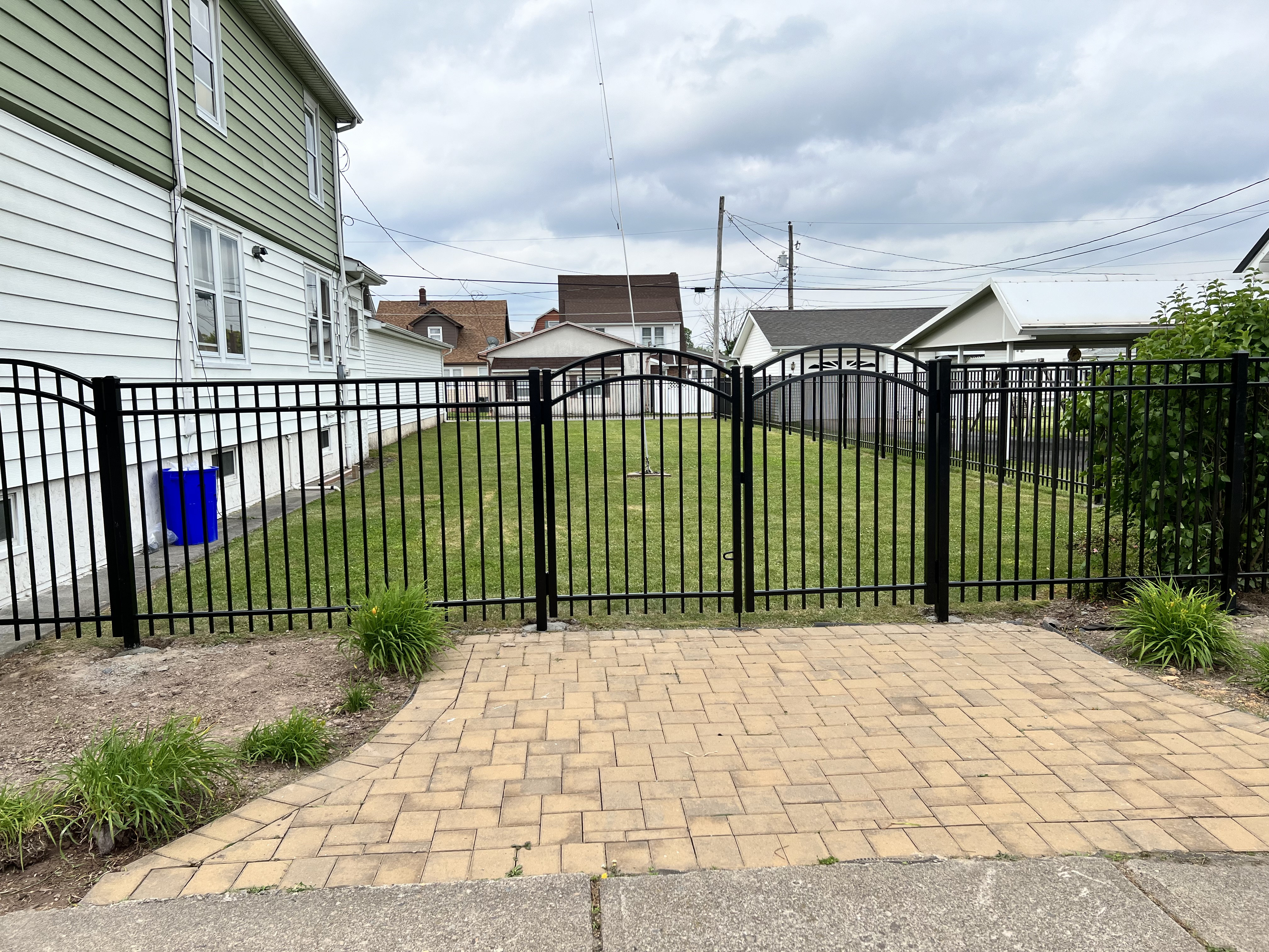 Expert Construction and Fencing Services
